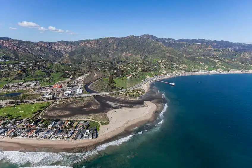 Malibu luxury retreats vacation rentals