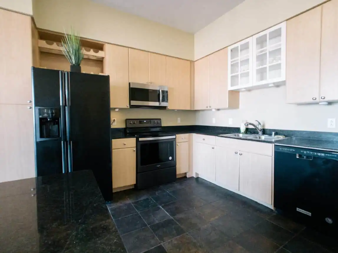 488 ocean unit 1712 long beach ca 90802 listed by jay valento