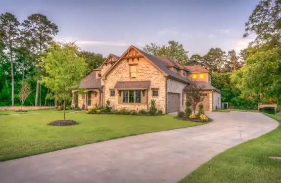 Luxury riverside homes 1 million to 1200000