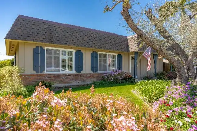4484 larwin ave cypress california 90630