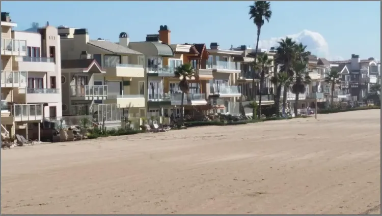 Row A - Surfside CA Real Estate - Ocean view homes