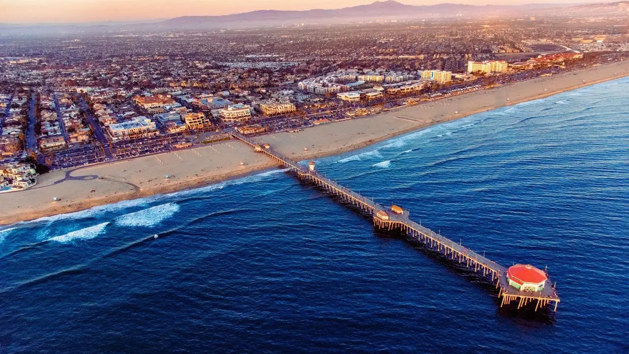 Huntington beach vs laguna beach ca