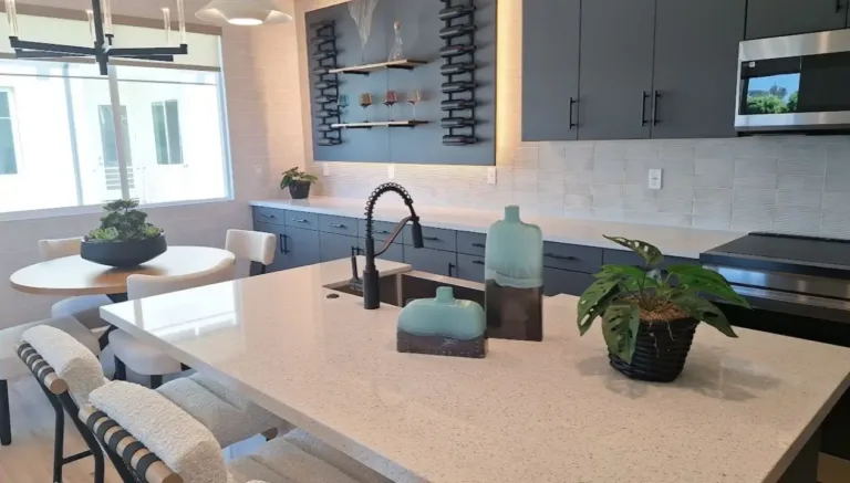 Essex gates townhomes in huntington beach 92647